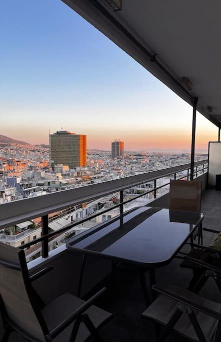 Apollo Tower Luxury Athens Centre View Apt Atenas Exterior foto